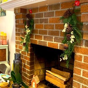 S A L E!!! TWO 🎄🎄 SWAG , Big Decor Xmas!